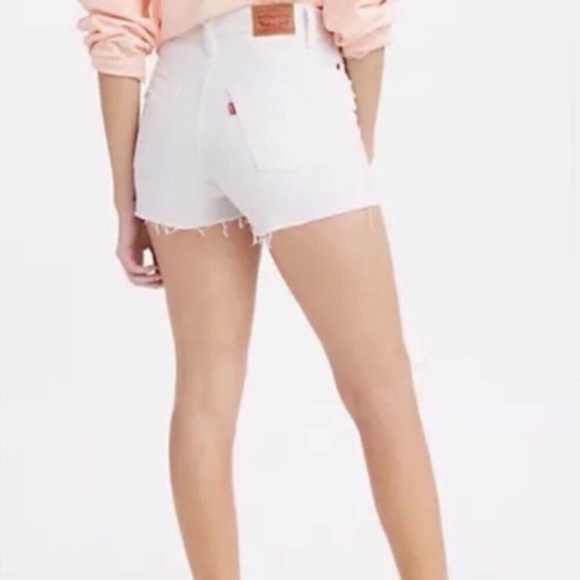 NWT Levi’s 501 White High Rise Shorts - Picture 3 of 9